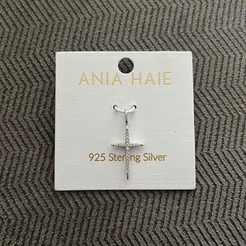 Cross sterling silver pendant